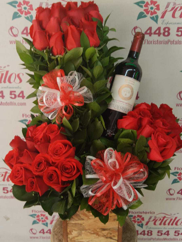 flores-floristeria-medellin-feliz-aniversario-para-una-pareja-maravillosa-flores-floristeria-medellin